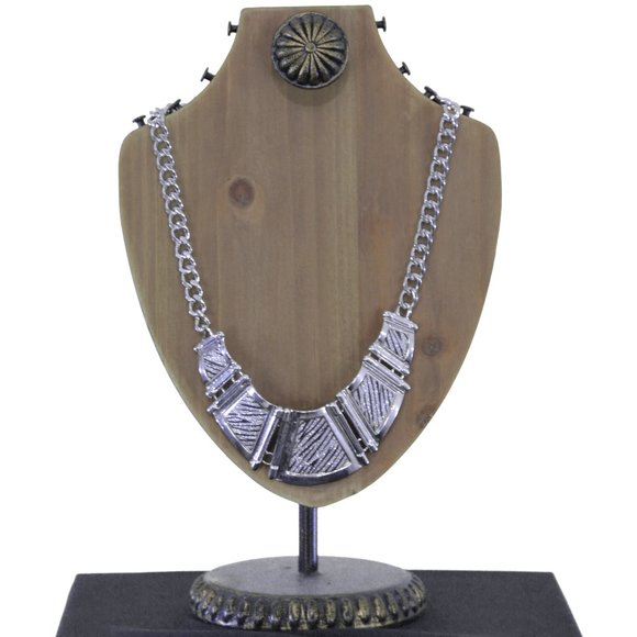 NWT Avenue Silver Tone Zebra Print Chunky Necklace - Picture 1 of 1